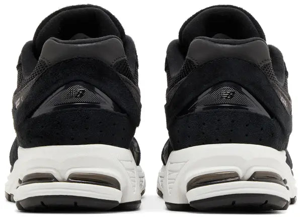 New Balance 2002R Black Gunmetal