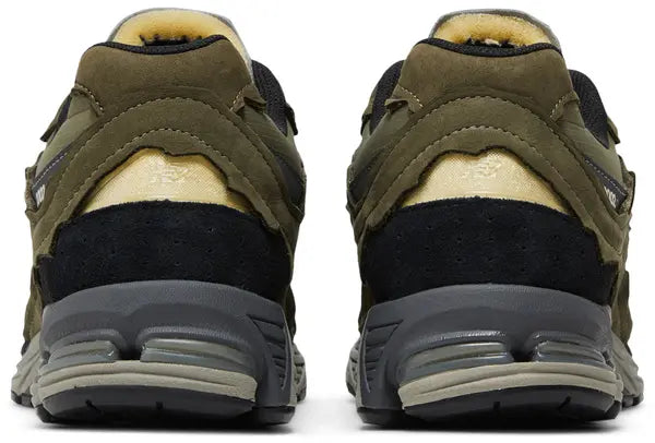 New Balance 2002R Protection Pack Dark Moss