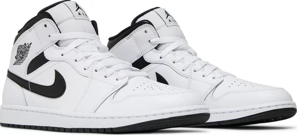 Jordan 1 Mid Reverse Panda