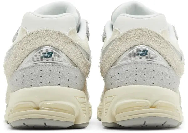 New Balance 2002R Linen