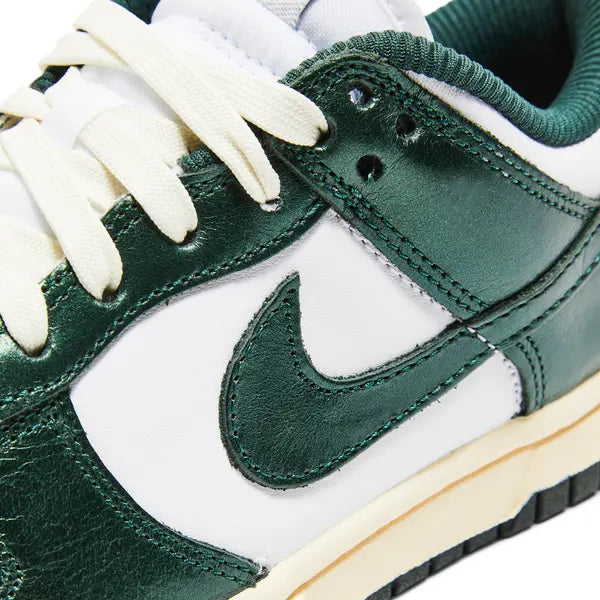 Nike Dunk Low Vintage Green