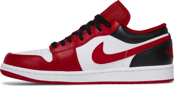 Jordan 1 Low Bulls