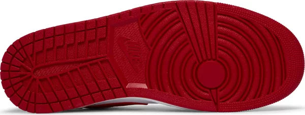 Jordan 1 Low Bulls